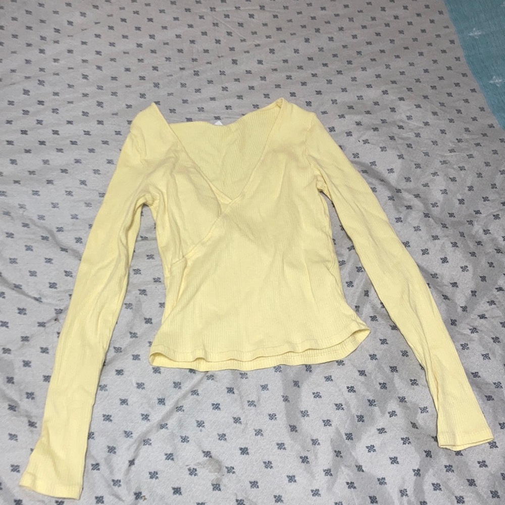 Yellow crop too long sleeve
